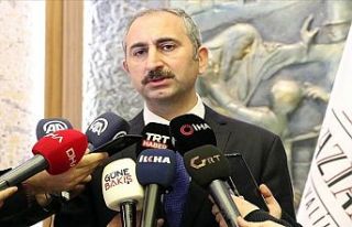 Adalet Bakanı Gül'den Berberoğlu açıklaması:...