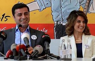Başak Demirtaş: Selahattin 'Haydi bir Kandil'e...