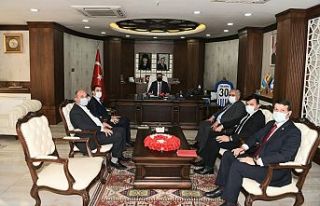 Hakkari esnafı kısıtlamaların kaldırılmasını...