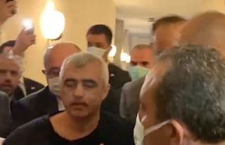 HDP'li Ömer Faruk Gergerlioğlu TBMM'de...