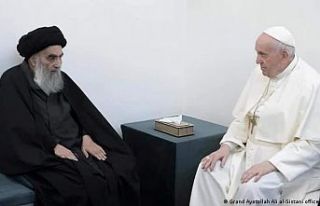 Papa Francis, Irak'ta Şii lider Sistani'yle...