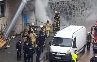 Hırdavat deposunda yangın: 4 kişinin cesedine ulaşıldı