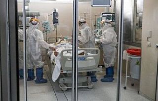 Korona virüsü salgını: Türkiye'de 278 kişi...