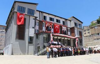 Şemdinli Öğretmen Evi binasının açılışı...