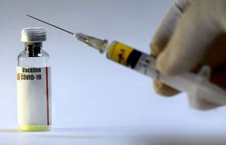 Almanya'da aşı randevusuna gelmeyenlere para...