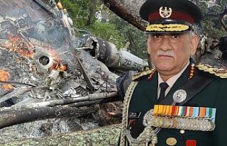 Hindistan Genelkurmay Başkanı helikopter kazasında...