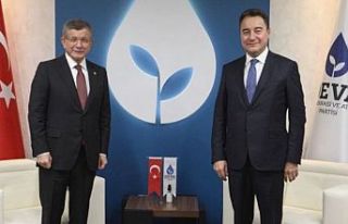 Babacan ile Davutoğlu görüştü: Partiler arasında...