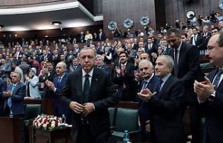 Erdoğan'dan vekillere: Muhalefetin milleti zehirlemesine...