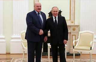 Putin'le görüşen Lukaşenko: Yabancı paralı...