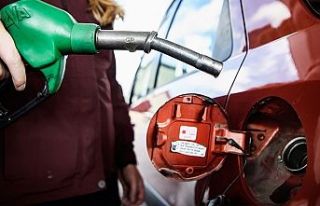 Benzin fiyatında yarın indirim bekleniyor