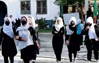 Afganistan'da Taliban kadınlara üniversite...
