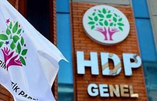 AYM, oy çokluğuyla blokeyi kaldırdı: HDP'ye...