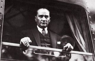 Mustafa Kemal Atatürk anılıyor