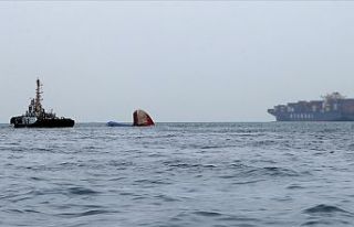 Marmara Denizi'nde kargo gemisi battı: 6 kişilik...
