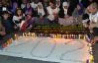 202 ağır hasta tutsak için 202 mum yakıldı