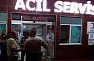 28 asker gıda zehirlenmesi şüphesiyle hastaneye...