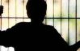 28 kişiye bir banyo düşüyor