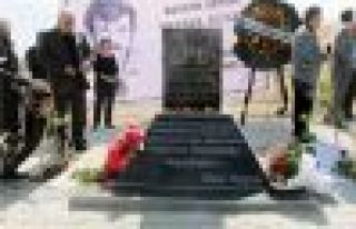 32 yıl sonra anıt mezarı oldu