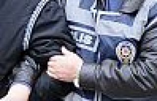 4 polis 'emre itaatsizlik'ten tutuklandı