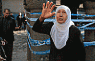 76 yaşındaki Saniye Ekti serbest bırakıldı