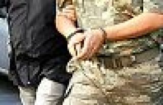 7 ilde 'FETÖ' operasyonu: 9 asker gözaltına alındı 