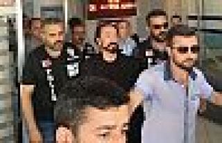 Adnan Oktar'ın aylık geliri 10 milyon dolar