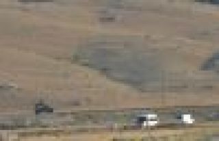 Ağrı'da operasyonu engellemek isteyen yurttaşlara...