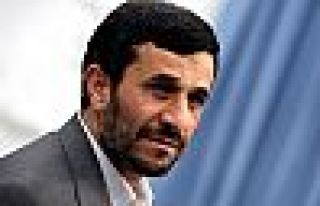 Ahmedinejad’ın yakın çevresi protesto için izin...