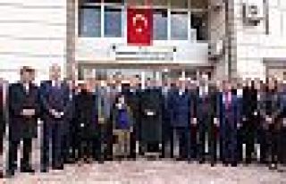 Kandemir ve Kaya beraberinde bir heyet ile Şemdinli'yi...