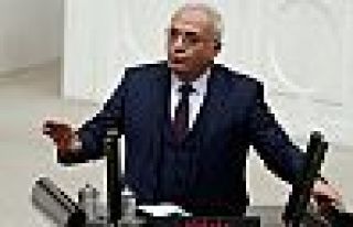 AK Parti'li Elitaş: KHK'lar için komisyon kurulabilir