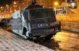 AKP Diyarbakır İl Başkanlığına saldırı