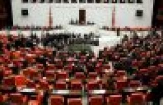 AKP, İç Güvenlik Paketi'nde kalan maddeleri komisyondan...