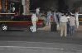 AKP İlçe binasına ses bombalı saldırı!