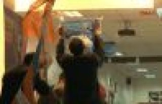 AKP seçim bürosuna silahlı saldırı