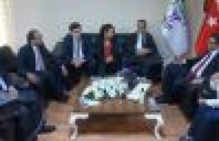 AKP ve CHP'den HDP'ye bayram ziyareti