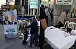 Ankara'da Saadet Partisi'nin standına saldırı