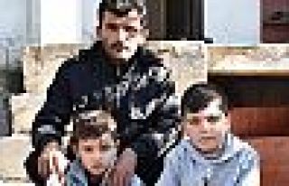 Antalya'da 4 hastaneden geri çevrilen Suriyeli çocuk...