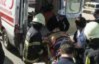 Antep'te trafik kazası: 2 ölü, 8 yaralı