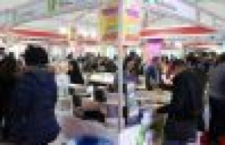 Aram Yayınevi'nin standına ikinci kez baskın yapıldı