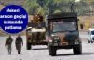 Askeri aracın geçişi sırasında mayın patladı