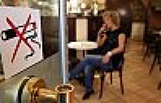 Avusturya'da sigara yasağından vazgeçildi!