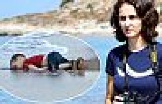 Aylan bebek fotoğrafını çeken gazeteci işten...