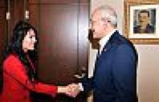 Ayşe öğretmen Kılıçdaroğlu'nu ziyaret etti