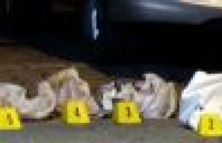 Bağcılar'da polis aracına ses bombalı saldırı