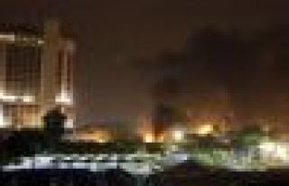 Bağdat'ta iki otele bombalı saldırı, 10 ölü