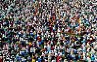 Bangladeş'te uyarılara rağmen evden çıkan 25...