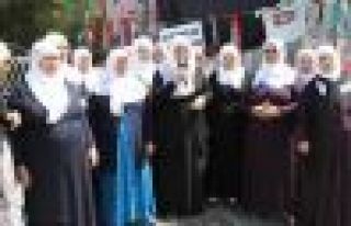 Barış Anneleri bayramlaşmak için Kobani sınırına...