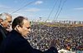 Baydemir: 'Başbakan Newroz meydanına dönüp bir...