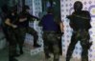 Batman'da 55 adrese operasyon: 50 gözaltı
