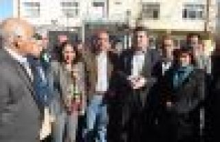 BDP Çüngüş adayına bıçaklı saldırı